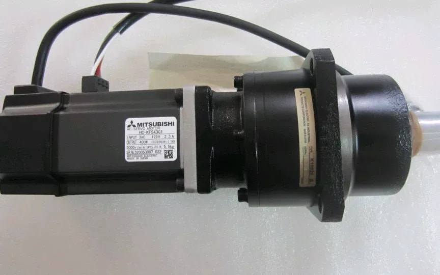 Mitsubishi_148