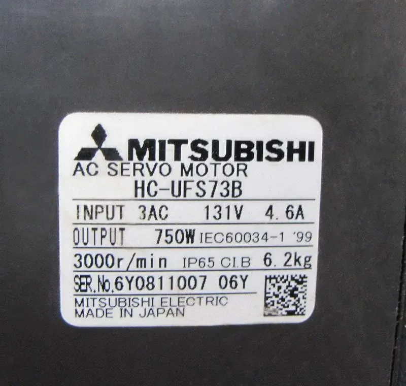 Mitsubishi_228