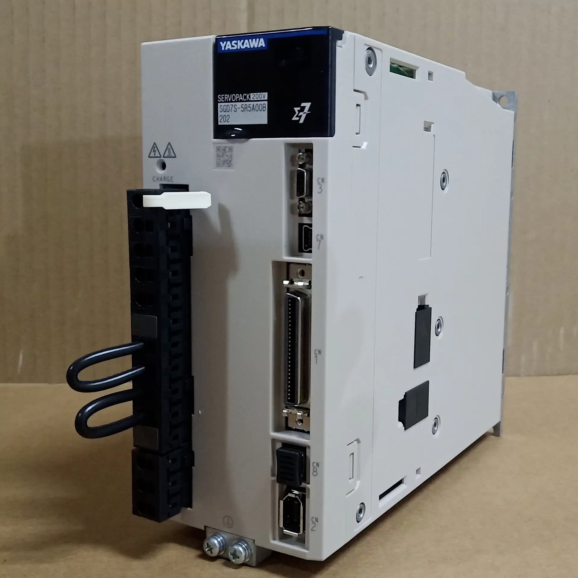 sgdh-50de Yaskawa Sigma-II series Servo Drive